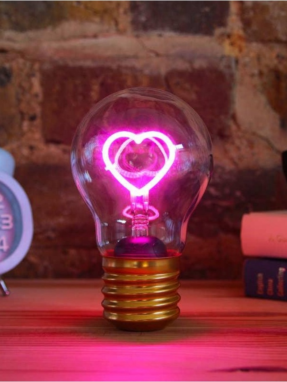 NEW USB rechargeable LED Romantic Heart Shaped Lightbulb Art Home Decor Accent